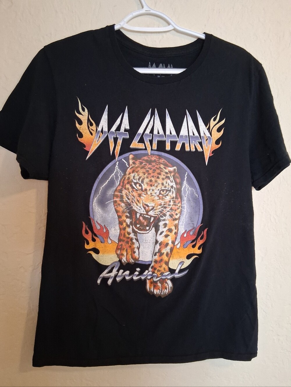 Def Leppard 'Animal' Graphic Band Tee - Black with Orange Leopard Size Med